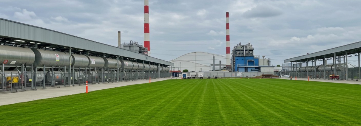 Посев газона на территории завода